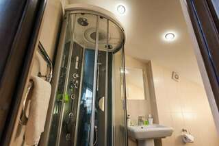 Гостиница MirOtel Волгоград Улучшенный двухместный номер с 1 кроватью-2